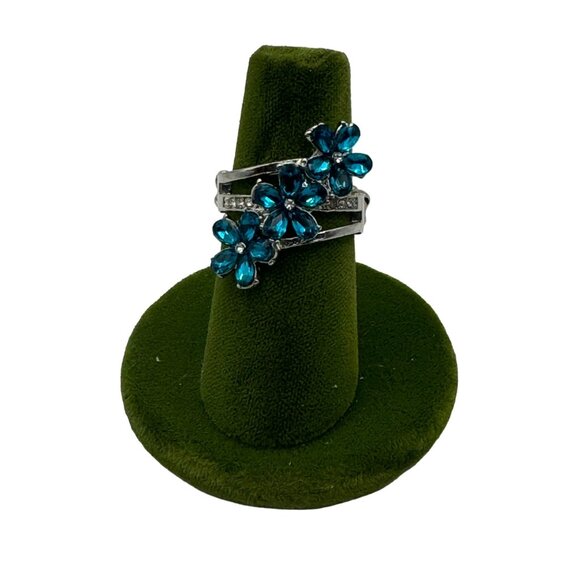 Elegant Silver-Plated Adjustable Ring With Blue Crystal Flower Accents - Picture 2 of 5
